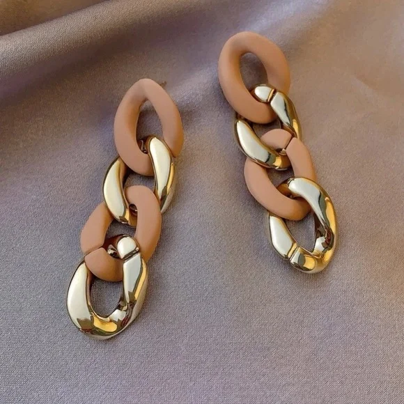 2/$28 Jewelry - Applies to all jewelry - Bundle any two pieces of your choice! - Picture 2 of 3